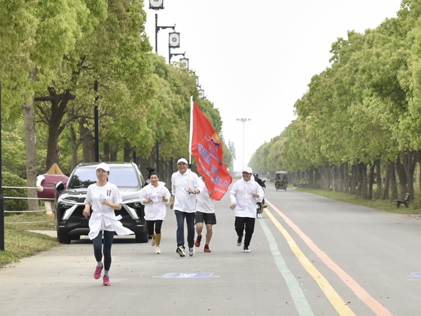 苏州凯佰乐10公里-环澄湖游.JPG