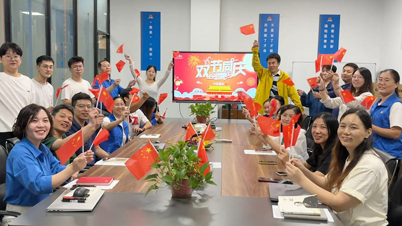 苏州凯佰乐祝大家双节快乐